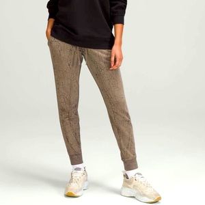 Lululemon Warm Down Jogger *7/8 Length